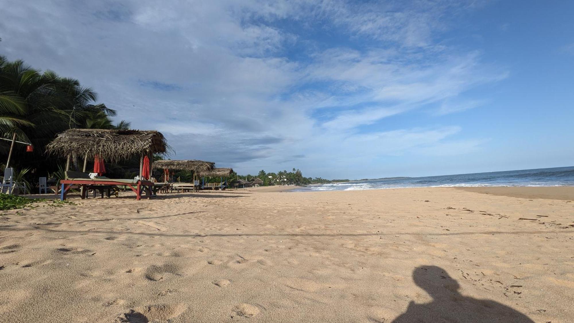 Canoe Beach Resort Tangalle Exteriör bild