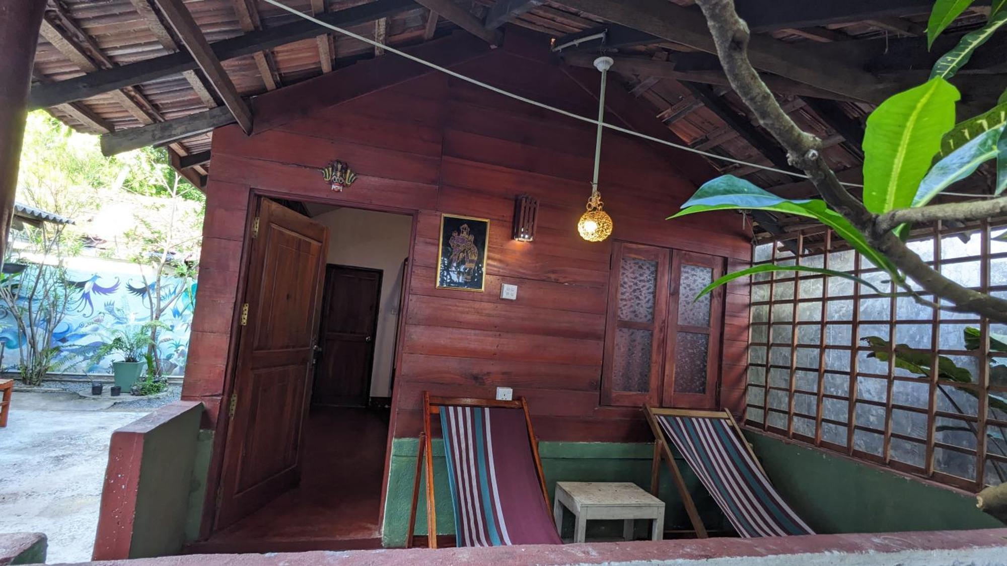 Canoe Beach Resort Tangalle Exteriör bild