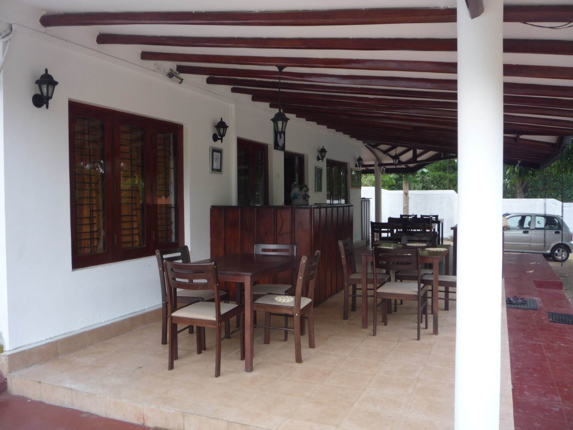 Canoe Beach Resort Tangalle Exteriör bild